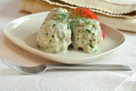 Тефтели куриные в соусе "Бешамель" с макаронами